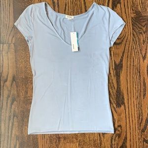 Garage Bodycon v-neck tee